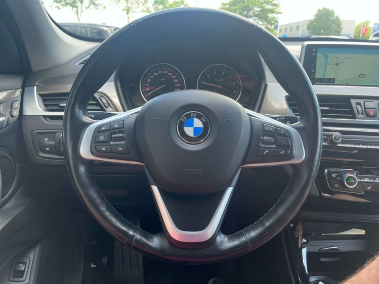 BMW X1 1.5iA sDrive18 X-Line Navi-Pro/Leder/Camera/HUD/.. Leconte Motors