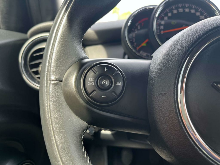 MINI One 1.5i Hatchback Navigatie/Cruise/PDC/Bluetooth/...! Leconte Motors