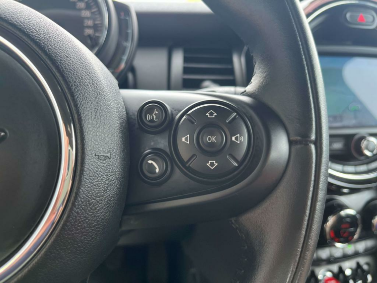 MINI One 1.5i Hatchback Navigatie/Cruise/PDC/Bluetooth/...! Leconte Motors