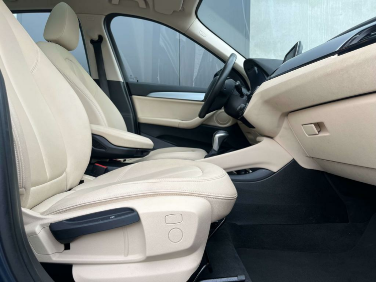 BMW X1 1.5iA sDrive18 LED/Panodak/Leder/Cruise/PDC/Zetelv Leconte Motors