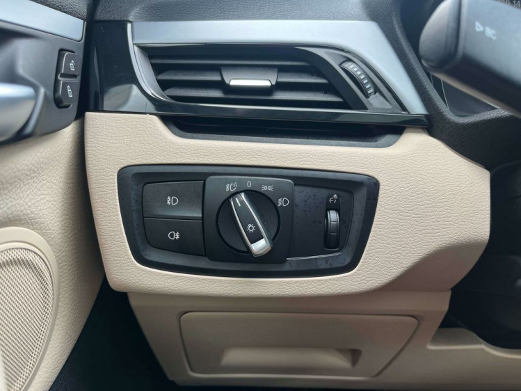 BMW X1 1.5iA sDrive18 LED/Panodak/Leder/Cruise/PDC/Zetelv Leconte Motors