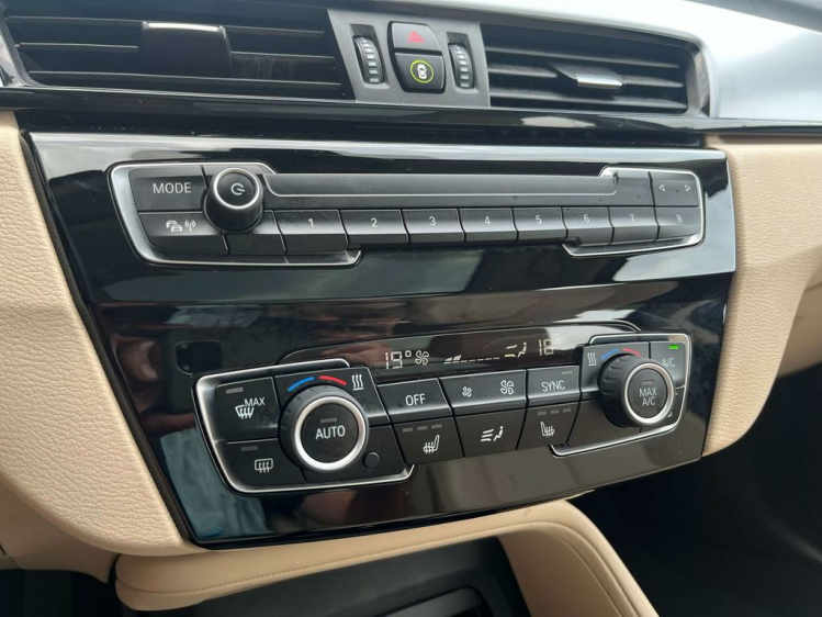 BMW X1 1.5iA sDrive18 LED/Panodak/Leder/Cruise/PDC/Zetelv Leconte Motors