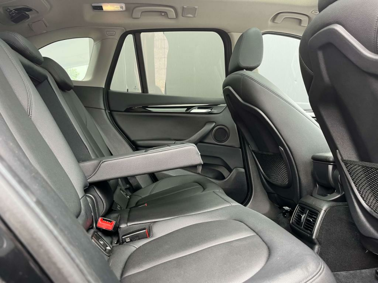 BMW X1 2.0 dA sDrive18 Panodak/LED/Navi-Pro/HUD/Camera... Leconte Motors