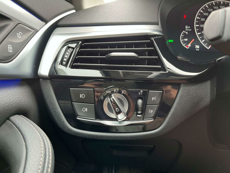 BMW 518 dA Touring LED/Navi-Pro/Leder/Camera/Sfeerverlicht Leconte Motors