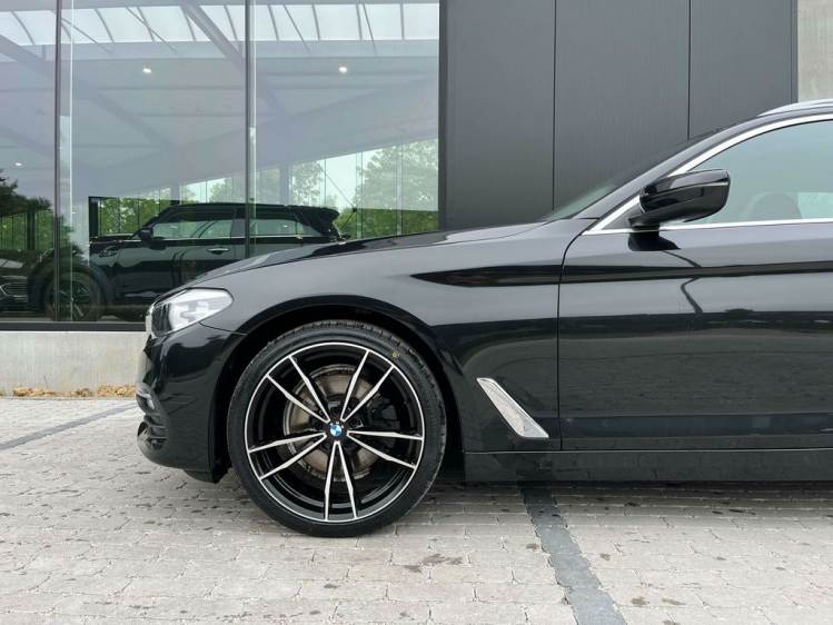 BMW 518 dA Touring LED/Navi-Pro/Leder/Camera/Sfeerverlicht Leconte Motors