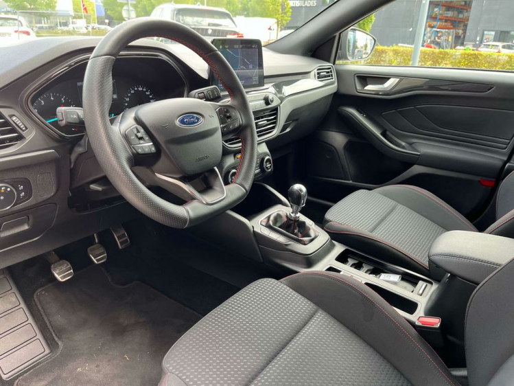 Ford Focus 1.0 EcoBoost ST-Line Full-LED/Gps/Head-Up/Camera! Leconte Motors