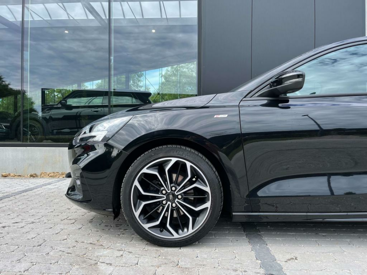 Ford Focus 1.0 EcoBoost ST-Line Full-LED/Gps/Head-Up/Camera! Leconte Motors