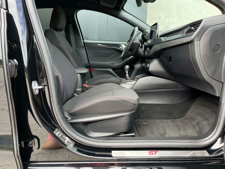 Ford Focus 1.0 EcoBoost ST-Line Full-LED/Gps/Head-Up/Camera! Leconte Motors