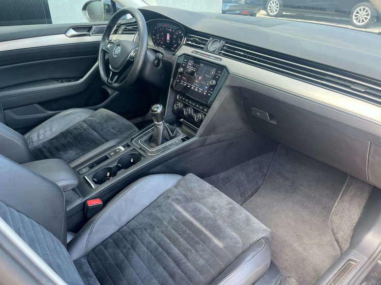 Volkswagen Passat Variant 1.4 TSI ACT Highline Virtual/Panodak/LED/Camera/.. Leconte Motors