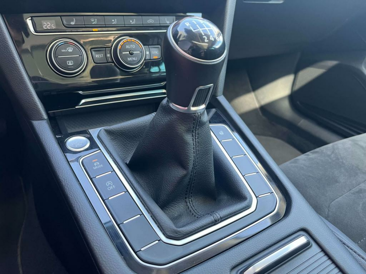 Volkswagen Passat Variant 1.4 TSI ACT Highline Virtual/Panodak/LED/Camera/.. Leconte Motors