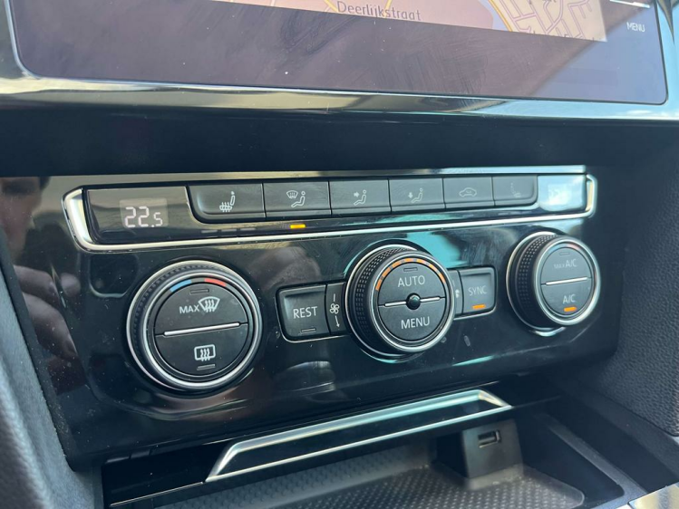 Volkswagen Passat Variant 1.4 TSI ACT Highline Virtual/Panodak/LED/Camera/.. Leconte Motors