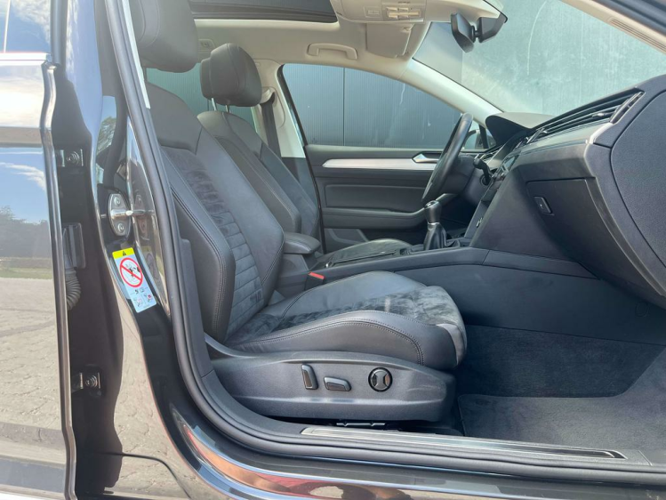 Volkswagen Passat Variant 1.4 TSI ACT Highline Virtual/Panodak/LED/Camera/.. Leconte Motors