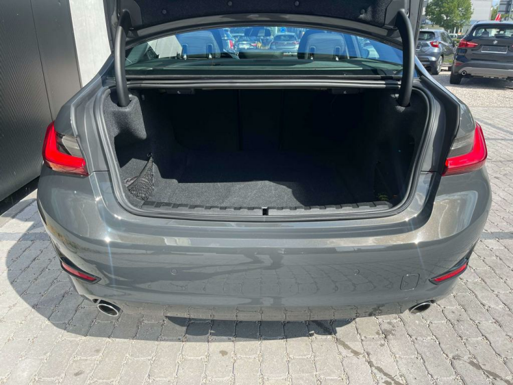 BMW 318 dA Berline LED/Navi-Pro/Leder/Camera/Apple-Carplay Leconte Motors