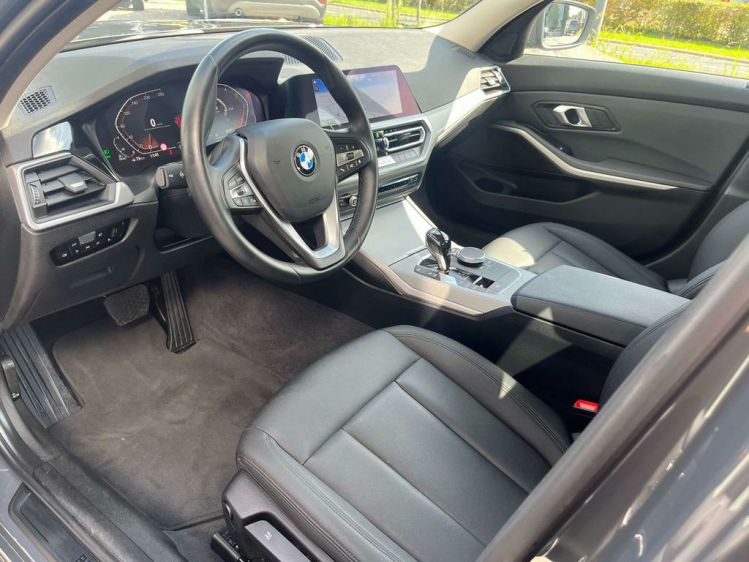BMW 318 dA Berline LED/Navi-Pro/Leder/Camera/Apple-Carplay Leconte Motors