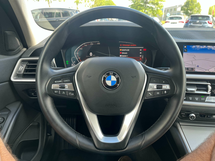 BMW 318 dA Berline LED/Navi-Pro/Leder/Camera/Apple-Carplay Leconte Motors