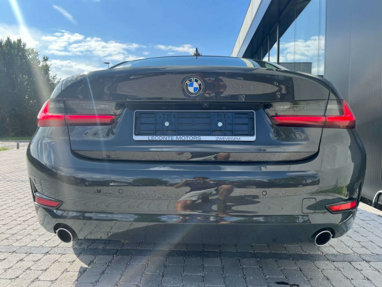 BMW 318 dA Berline LED/Navi-Pro/Leder/Camera/Apple-Carplay Leconte Motors