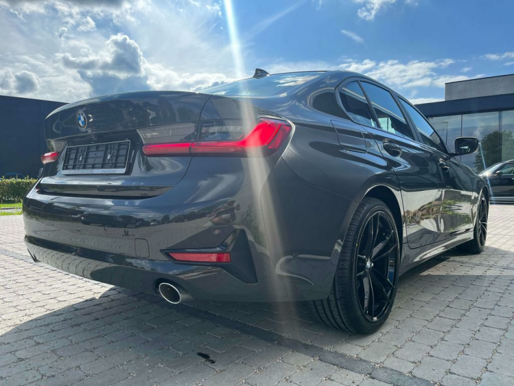 BMW 318 dA Berline LED/Navi-Pro/Leder/Camera/Apple-Carplay Leconte Motors