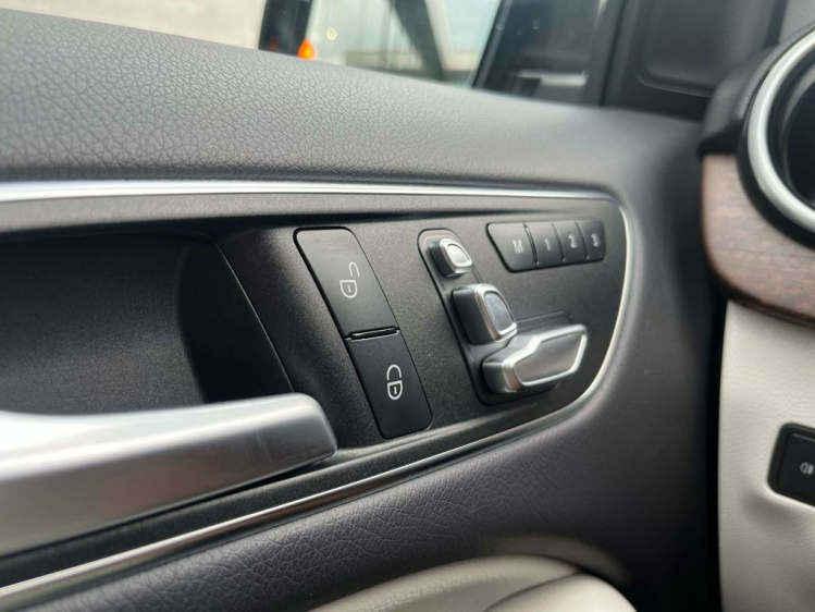 Mercedes-Benz B 180 Edition Xenon/Leder/Memoryseats/Zetelverwarming... Leconte Motors