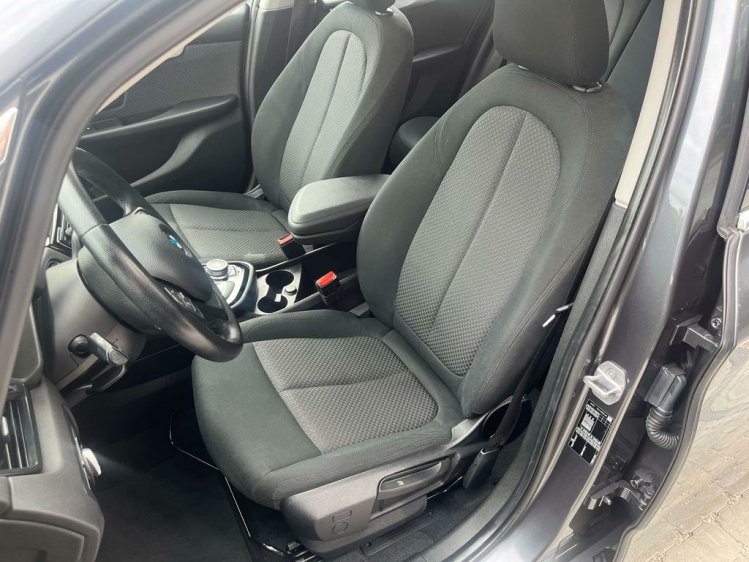 BMW 218 218iA Active Tourer Facelift Gps/Cruise/PDC/BLTH.. Leconte Motors