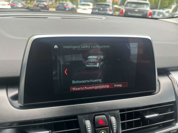 BMW 218 218iA Active Tourer Facelift Gps/Cruise/PDC/BLTH.. Leconte Motors