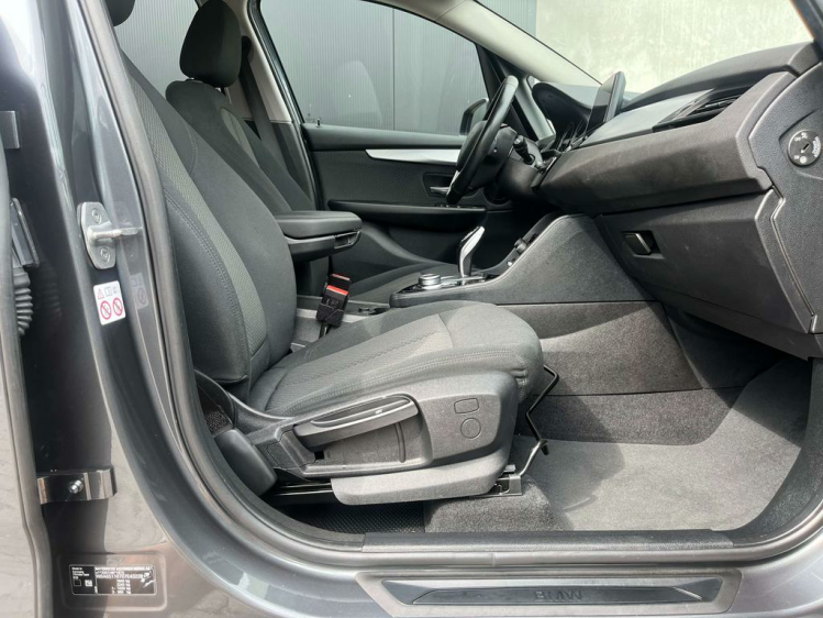 BMW 218 218iA Active Tourer Facelift Gps/Cruise/PDC/BLTH.. Leconte Motors