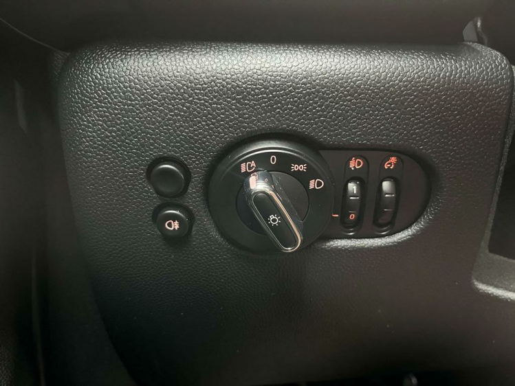 MINI One 1.5 OPF 5-deurs Navigatie/Cruise/PDC/Bluetooth/... Leconte Motors