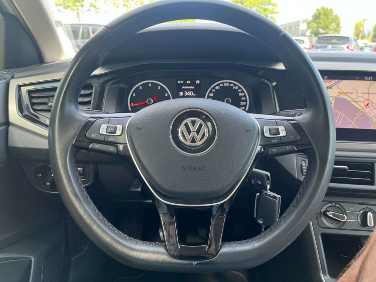 Volkswagen Polo 1.0i Comfortline Navigatie/Cruise/PDC/Bluetooth/.. Leconte Motors