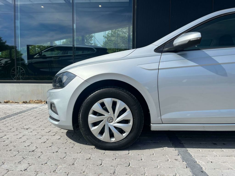 Volkswagen Polo 1.0i Comfortline Navigatie/Cruise/PDC/Bluetooth/.. Leconte Motors