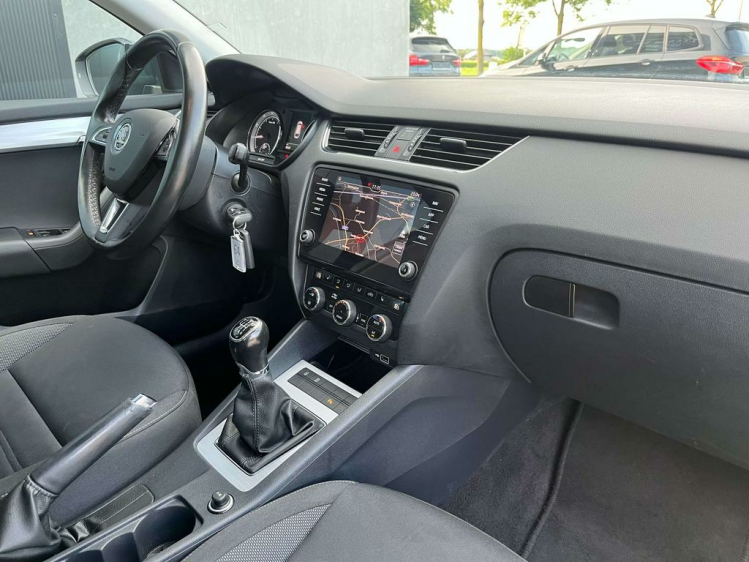 Skoda Octavia 1.0 TSI Break Navigatie/Cruise/PDC/Zetelverwarming Leconte Motors