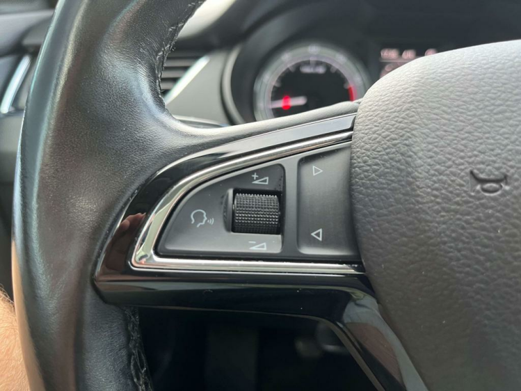 Skoda Octavia 1.0 TSI Break Navigatie/Cruise/PDC/Zetelverwarming Leconte Motors