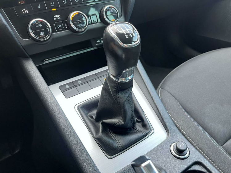 Skoda Octavia 1.0 TSI Break Navigatie/Cruise/PDC/Zetelverwarming Leconte Motors