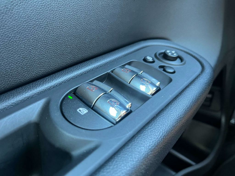 MINI Cooper Countryman 1.5i One Facelift Full-LED/Navigatie/Cruise/PDC/. Leconte Motors