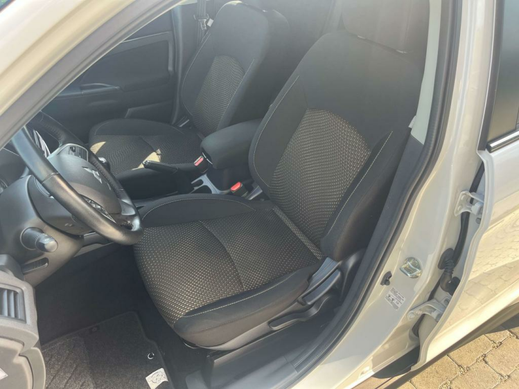 Mitsubishi ASX 1.8 Di-D 2WD 11.800km!!  Panodak/Cruise/PDC/Gps... Leconte Motors