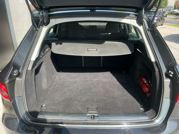 Audi A4 2.0 TDi S tronic Full LED Matrix/Sportzetels/PDC.. Leconte Motors