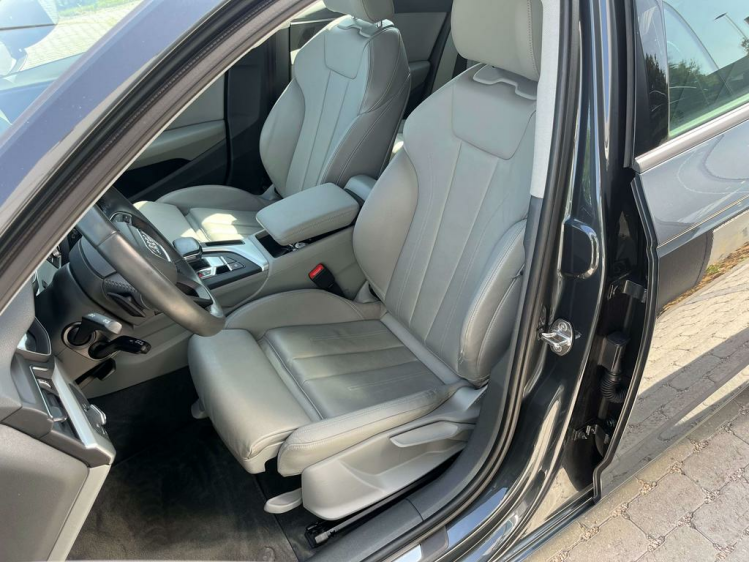 Audi A4 2.0 TDi S tronic Full LED Matrix/Sportzetels/PDC.. Leconte Motors