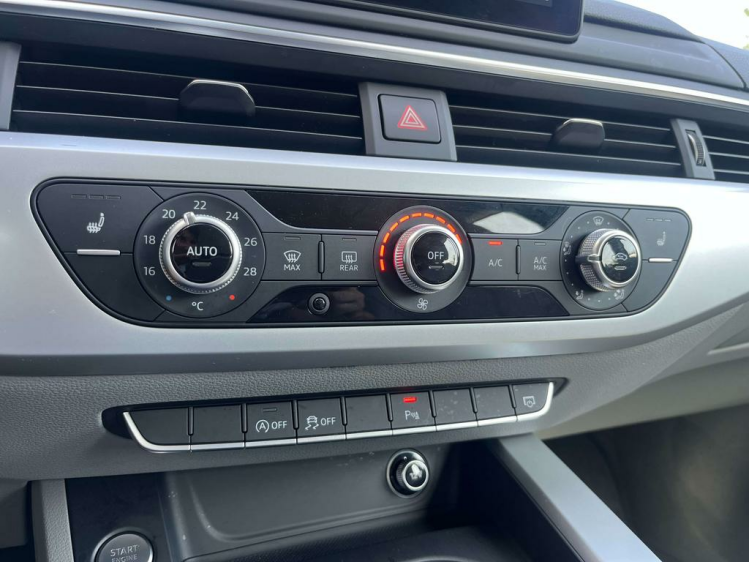 Audi A4 2.0 TDi S tronic Full LED Matrix/Sportzetels/PDC.. Leconte Motors