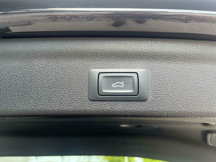 Audi Q3 35 TFSI S tronic Virtual-Cockpit/Leder/Navigatie.. Leconte Motors