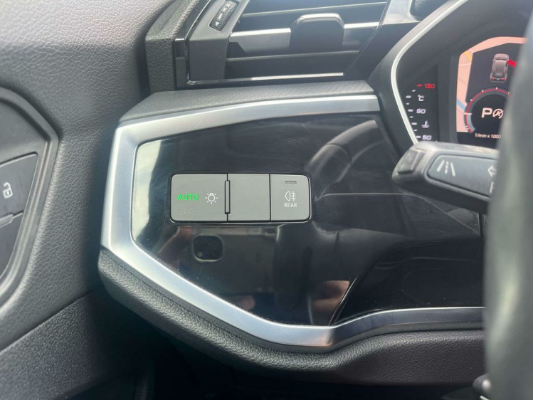 Audi Q3 35 TFSI S tronic Virtual-Cockpit/Leder/Navigatie.. Leconte Motors