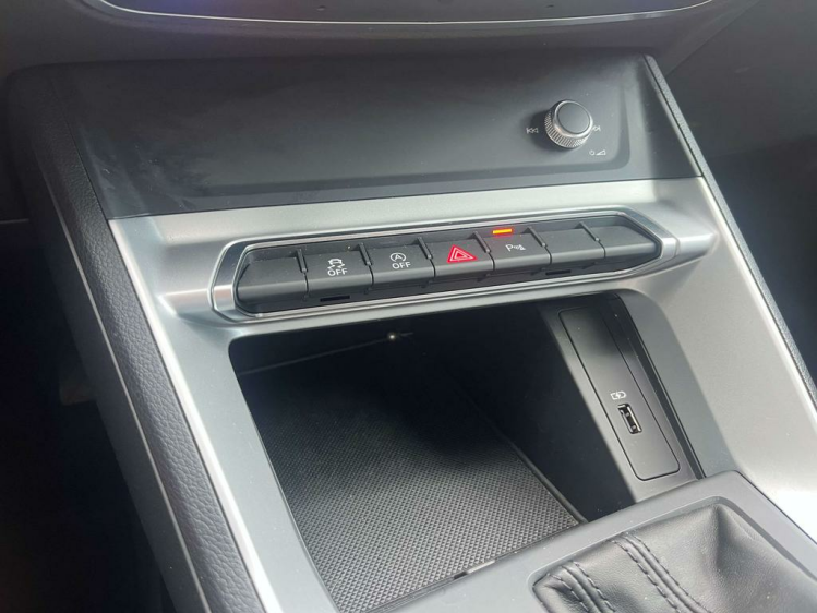 Audi Q3 35 TFSI S tronic Virtual-Cockpit/Leder/Navigatie.. Leconte Motors