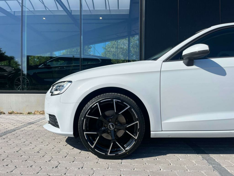 Audi A3 1.0 TFSI S tronic Xenon/Navigatie/Cruise/PDC/BLTH! Leconte Motors