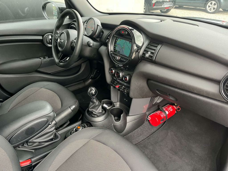 MINI One 1.5i Facelift Navigatie/Cruise/PDC/Bluetooth/Airco Leconte Motors