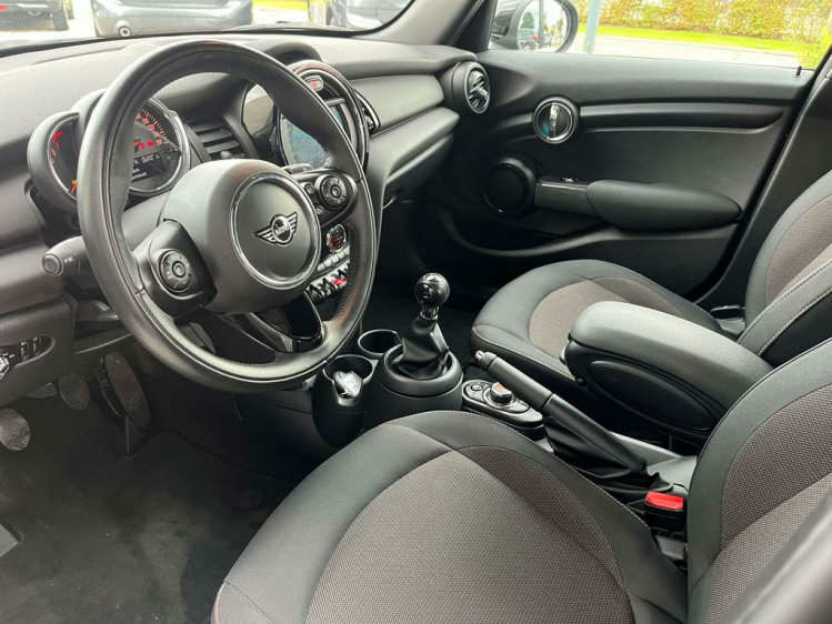 MINI One 1.5i Facelift Navigatie/Cruise/PDC/Bluetooth/Airco Leconte Motors