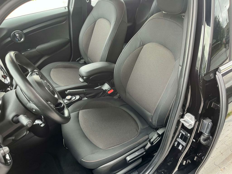 MINI One 1.5i Facelift Navigatie/Cruise/PDC/Bluetooth/Airco Leconte Motors