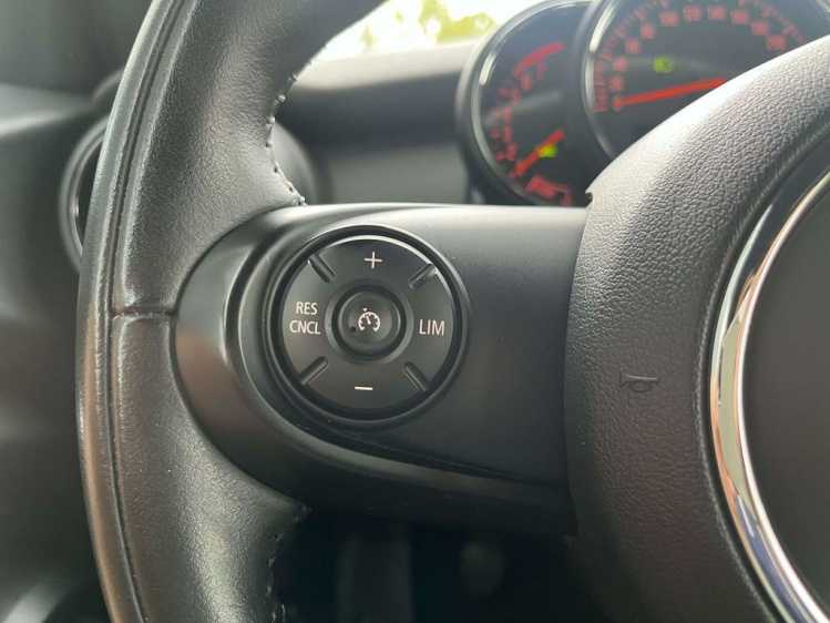 MINI One 1.5i Facelift Navigatie/Cruise/PDC/Bluetooth/Airco Leconte Motors