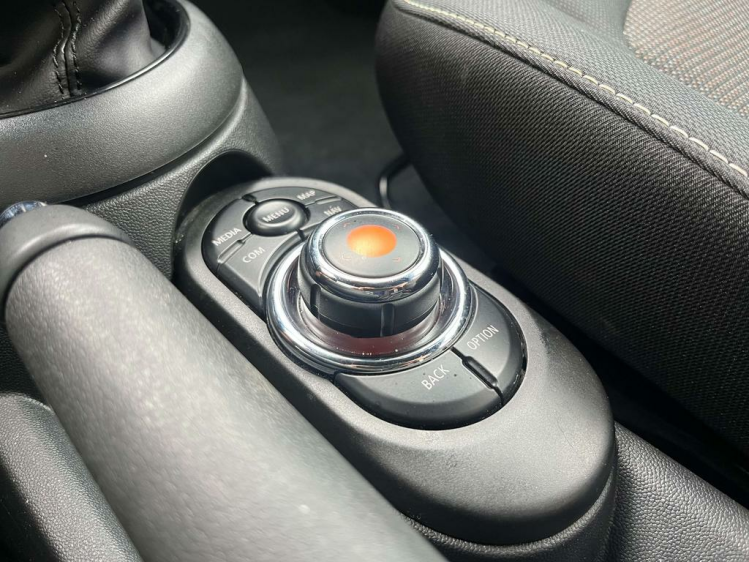 MINI One 1.5i Facelift Navigatie/Cruise/PDC/Bluetooth/Airco Leconte Motors