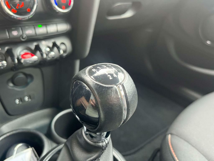 MINI One 1.5i Facelift Navigatie/Cruise/PDC/Bluetooth/Airco Leconte Motors