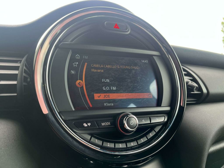 MINI One 1.5i Facelift Navigatie/Cruise/PDC/Bluetooth/Airco Leconte Motors