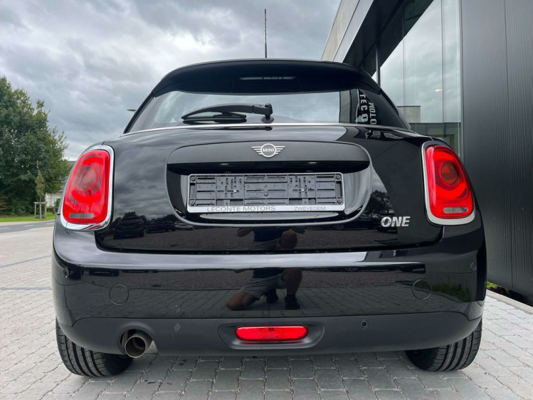 MINI One 1.5i Facelift Navigatie/Cruise/PDC/Bluetooth/Airco Leconte Motors