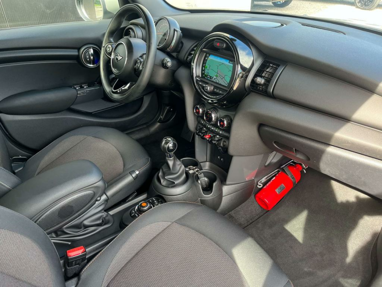 MINI One 1.5 Facelift Navigatie/Cruise/Airco/Bluetooth!! Leconte Motors