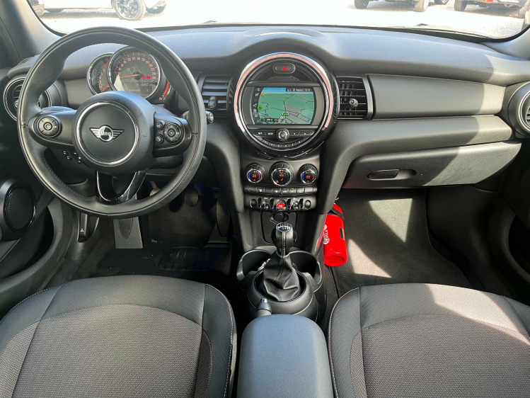 MINI One 1.5 Facelift Navigatie/Cruise/Airco/Bluetooth!! Leconte Motors